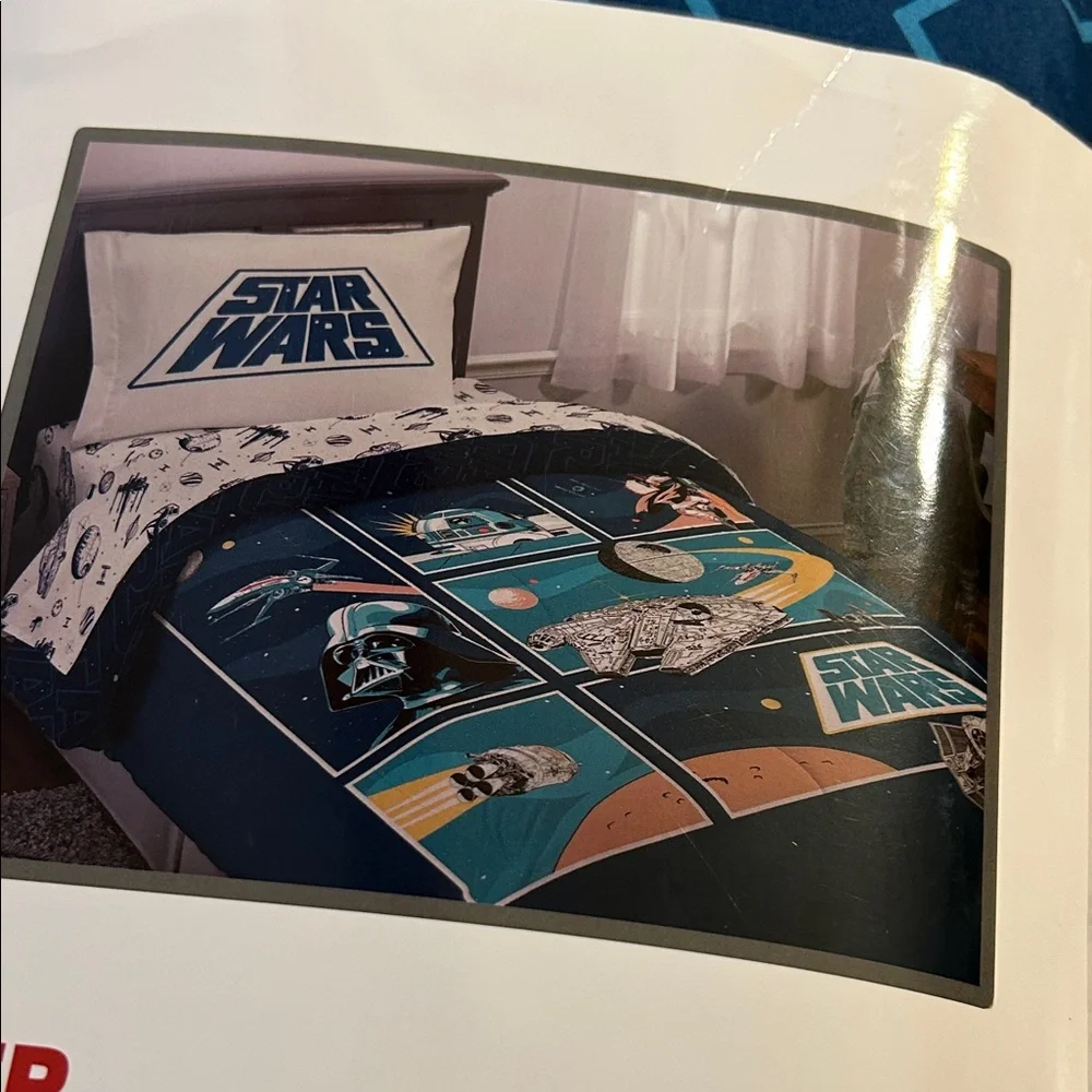 Star Wars Twin Comforter in Dark Blue and Teal Accent